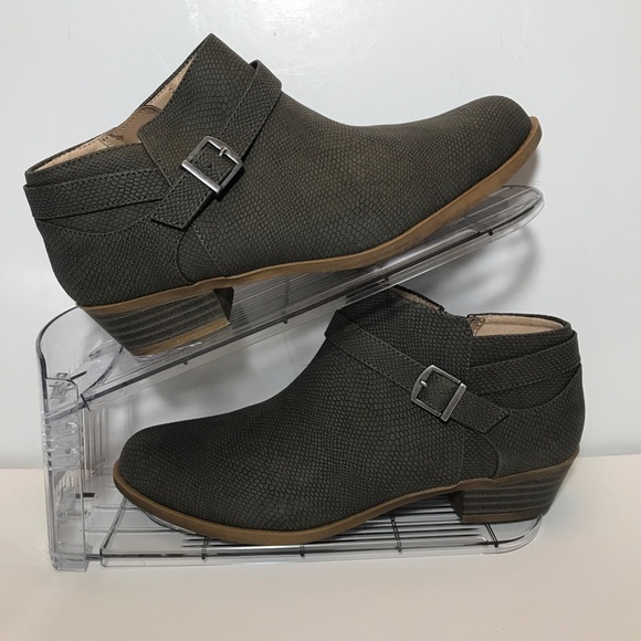 Women's LifeStride Velocity 2.0 Ankle Boots Greige Size 8W Faux Snake Leather - Picture 1 of 9